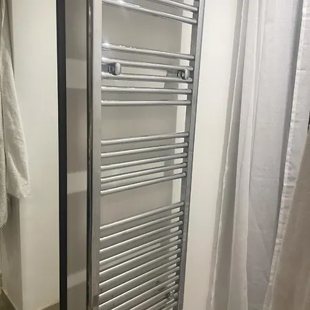 Apartment With Private Garden In Center Nice