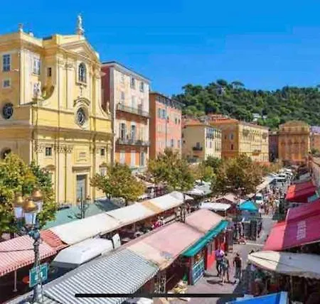 Au Cœur Du Vieux Nice, Superbe Refait à Neuf Appartement Nice
