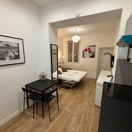Au Cœur Du Vieux Nice, Superbe Refait à Neuf Appartement