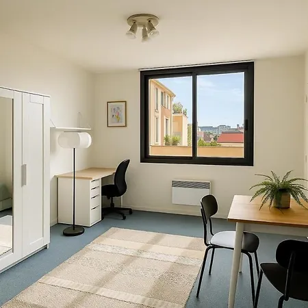 Bright In - Mobility Lease Only - Wifi Apartment Nice