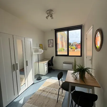 Apartment Bright In - Mobility Lease Only - Wifi Nice