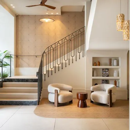 Le Noailles Gare Hotel 3*