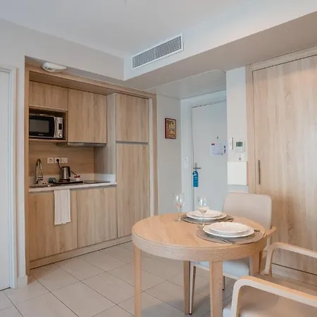 Quality Aparthotel Nice