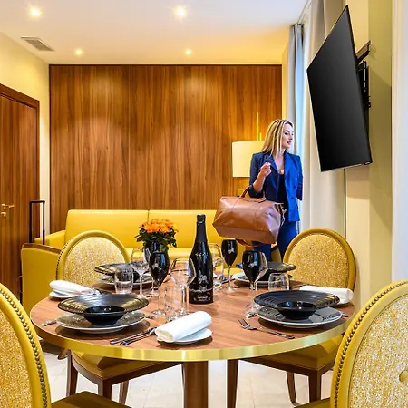 Aston La Scala Hotel