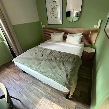 De Berne Hotel 2*