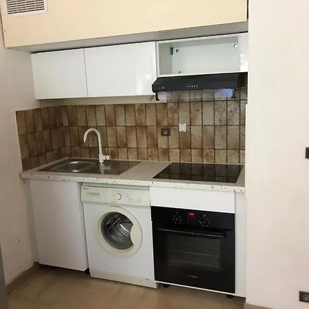 Nice-miramar And Parking Appartement