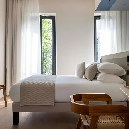 Ikonik Jean Medecin 4* Nice