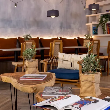 Ikonik Jean Medecin Hotel