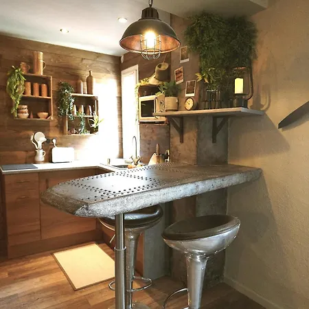 Appartement Des Aventuriers - Expérience Unique&atypique à Proche Du Centre Nice