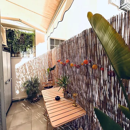 Cocooning Avec Terrasse Au Calme Quartier Les Musiciens A 7 Minutes A Pieds Apartment Nice