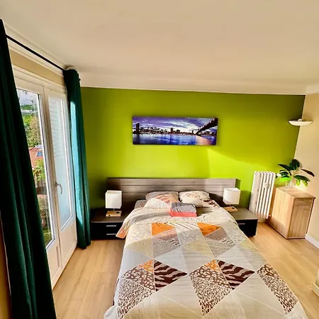 Spacieux/paisible 5 Pièces En Plein Coeur De Appartement *