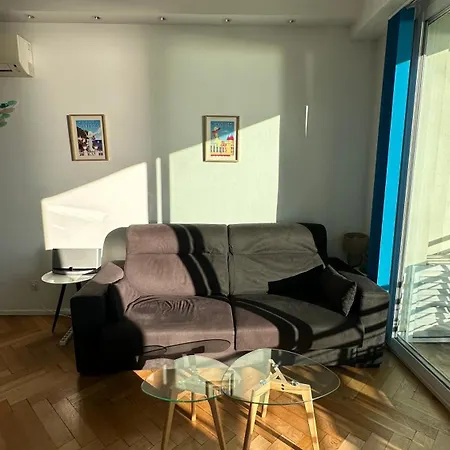 Carre D Or Face A La Appartement