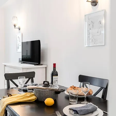Appartement Center 2 Min Walk To Quiet Sunny Balcony
