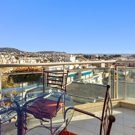 La Coquette - Vue - Parking - Clim - Piscine * Nice
