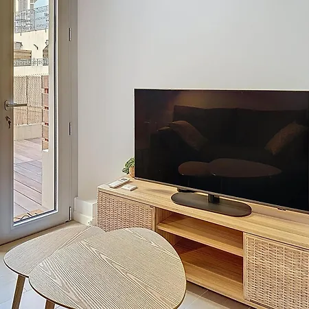 2p Neuf Avec Terrasse, Proche Appartement Nice