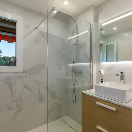 Apartment Grand 2 Pieces Et Belle Terrasse Ensoleillee Nice