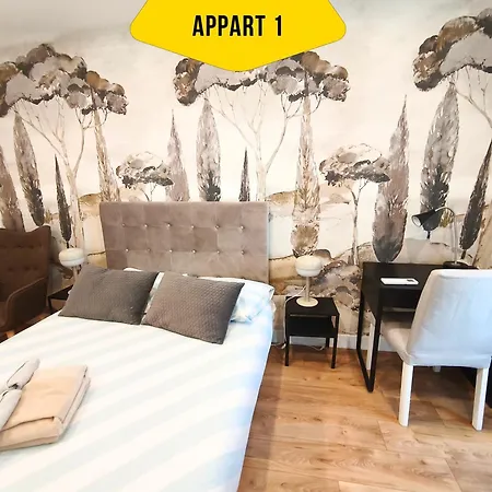 Apartment Casa Reine Jeanne- Ideal Groups & Family -central Near Train Station - Parking - New&confort-ac