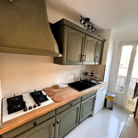 Spacieux/paisible 5 Pièces En Plein Coeur De Appartement