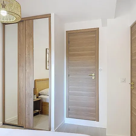 2p Neuf Avec Terrasse, Proche Appartement *