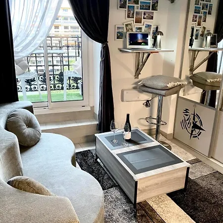 Appartement Petit Bijou Niçois *