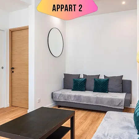 Casa Reine Jeanne- Ideal Groups & Family -central Near Train Station - Parking - New&confort-ac Apartment