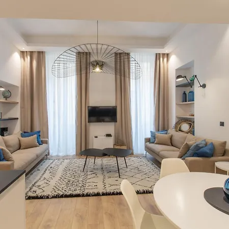 Apartment Cours Saleya Renovated 3 Bedrooms 1 Min To Air Conditioning Nice