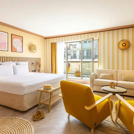 Mercure Centre Notre Dame Hotel 4*