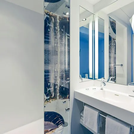 Mercure Centre Notre Dame 4*