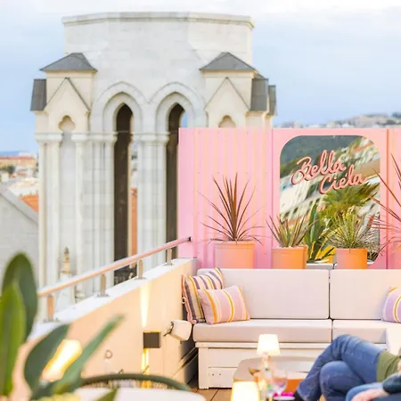 Mercure Centre Notre Dame 4*
