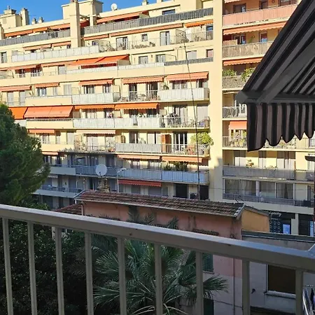 Moderne A Nice, 50 M² Avec Balcon Apartment