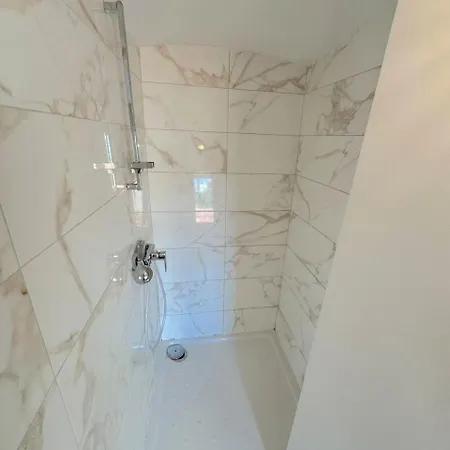 Appartement ⁂ Cocon Ensoleillé Proche De La Nice