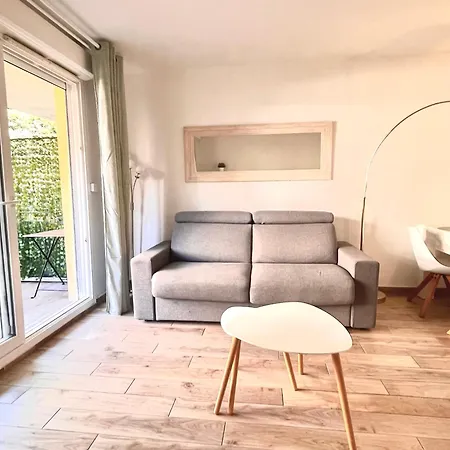 Apartment Peaceful In With Terrace, Parking *