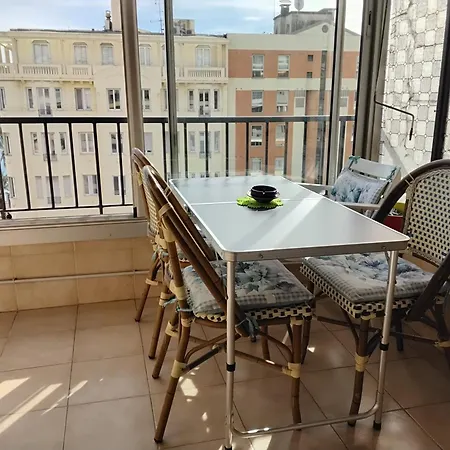 Apartment Pres De La Promenade
