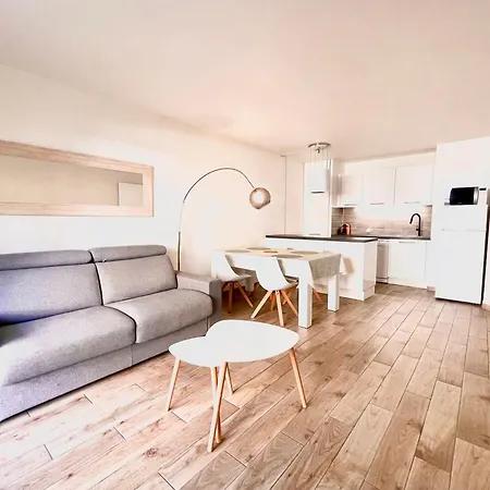 Peaceful In With Terrace, Parking * Nice