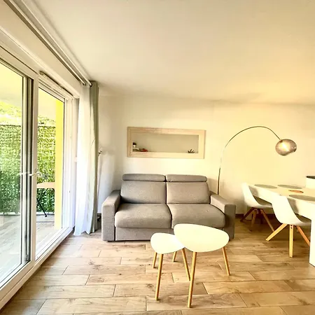 Peaceful In With Terrace, Parking Apartment