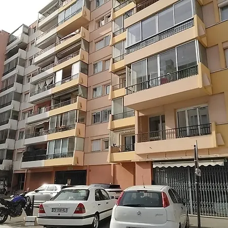 Pres De La Promenade Apartment *