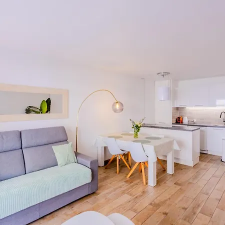 Peaceful In With Terrace, Parking * Nice