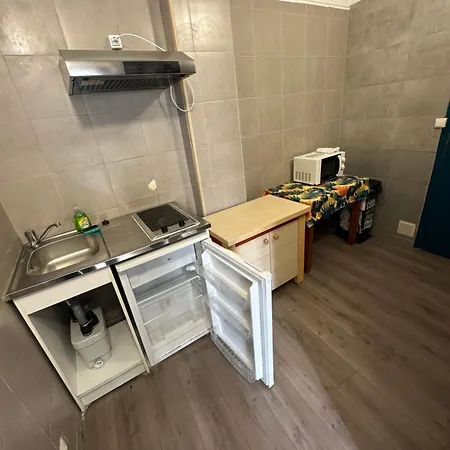 Hotel Simple - Fresh Start 2026