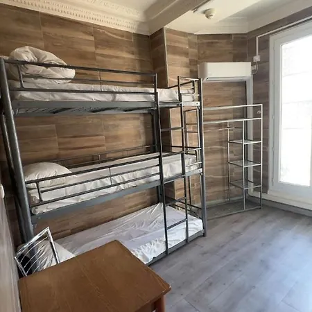 Simple - Fresh Start 2026 Hotel
