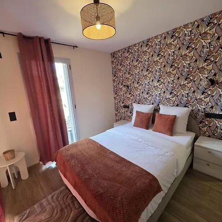 La Costiere Villa *