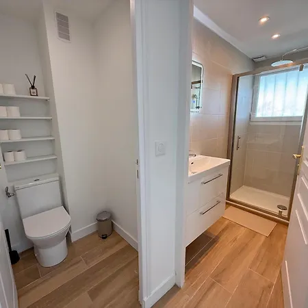 Homestay Ouest Privees Modernes Tv Wifi Bureau En Colocation