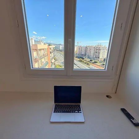 Ouest Privees Modernes Tv Wifi Bureau En Colocation Nice