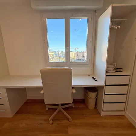 Ouest Privees Modernes Tv Wifi Bureau En Colocation *