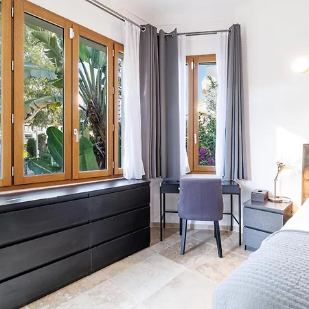 Marie -pool - Garden-close To -parking Villa *