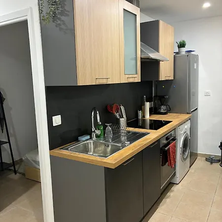 Cozy 50 M2 - Balcony & Air Conditioning! Heart Of Old Apartment Nice