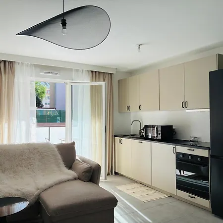 Aya - Renovated Air-conditioned Duplex With Garden Apartment Nice