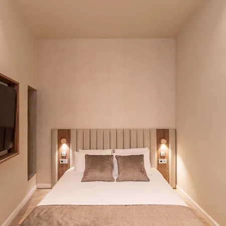 Appartement 2bdr 6p A C - Heart Of -