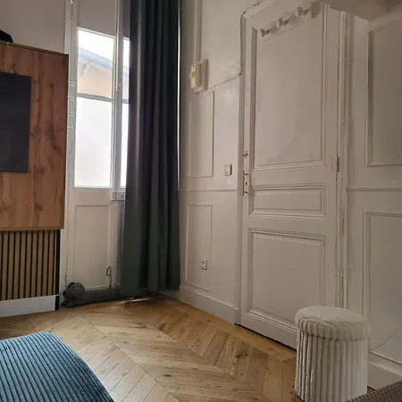 Apartment Cosy Mezzanine 2-4p Carre D'or *