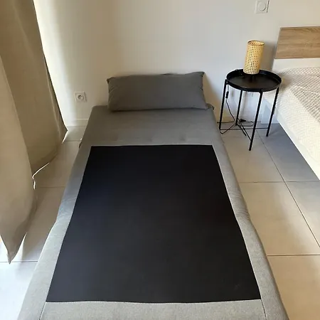 Apartment Quiet Modern In The Very Heart Of