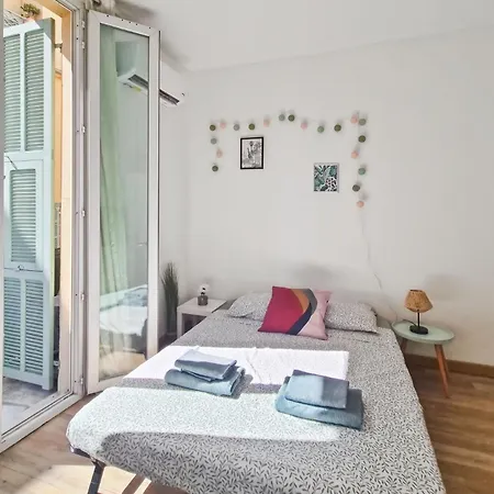 Appartement Studio, Downtown, Train Station, Wifi, Air Conditioning *